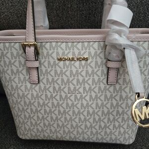 Michael Kors Signature Tote in Pink and Cream